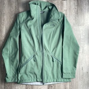 The North Face Army green fitted jacket with pockets.